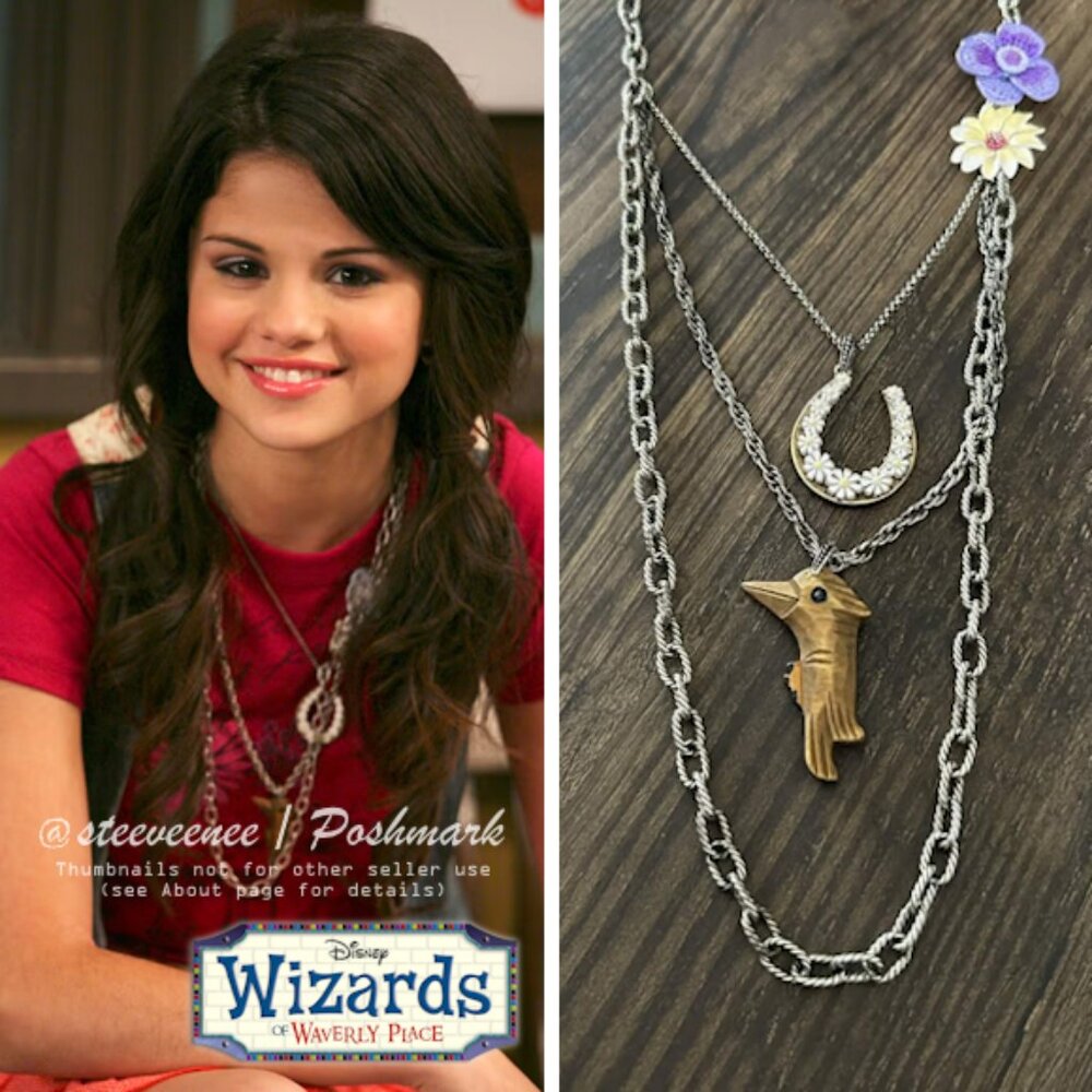 2000s Layered Horseshoe Flower Necklace ASO Alex Russo